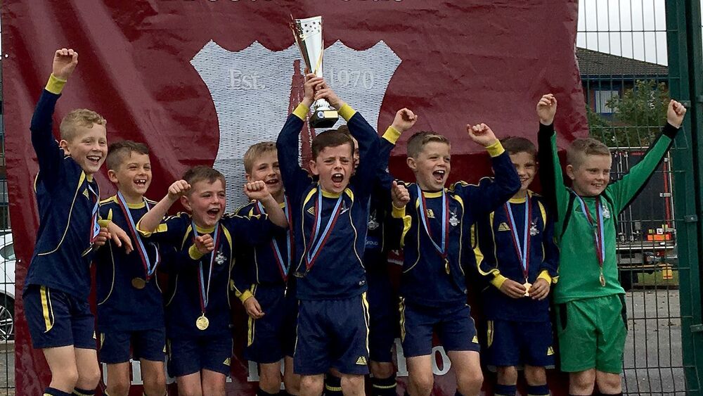 Under 8s win the Ormskirk West End Tournament